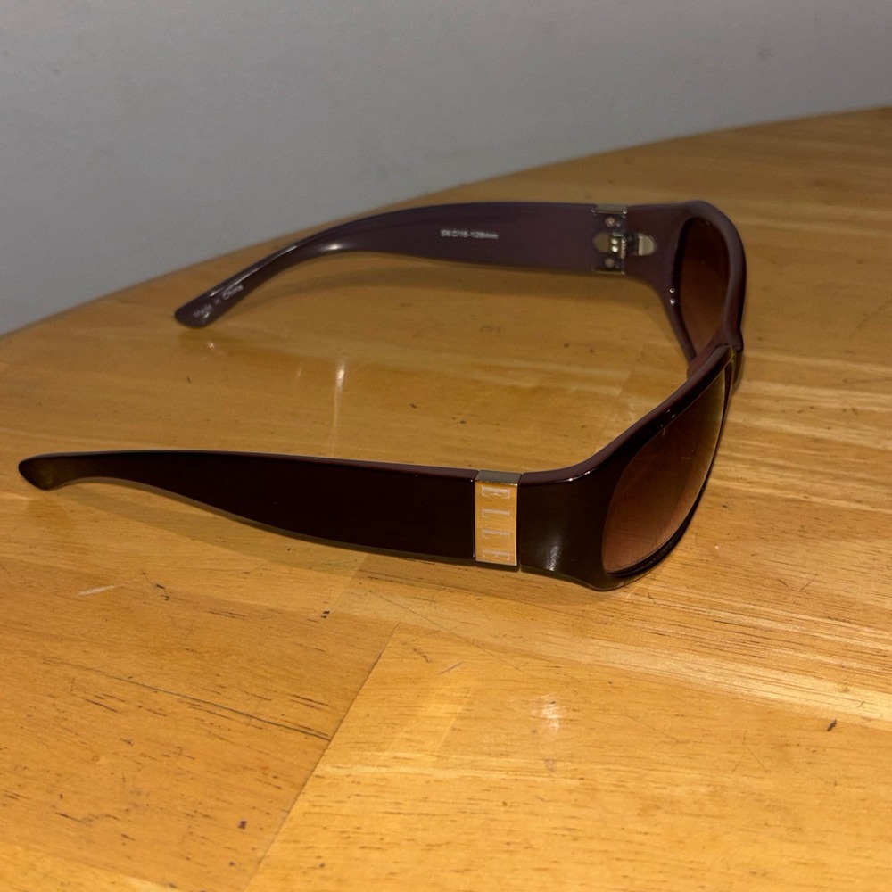 Elle rectangle sunglasses Y2K burgundy purple chunky retro shades chic casual